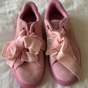 Pink Velvet Pumas